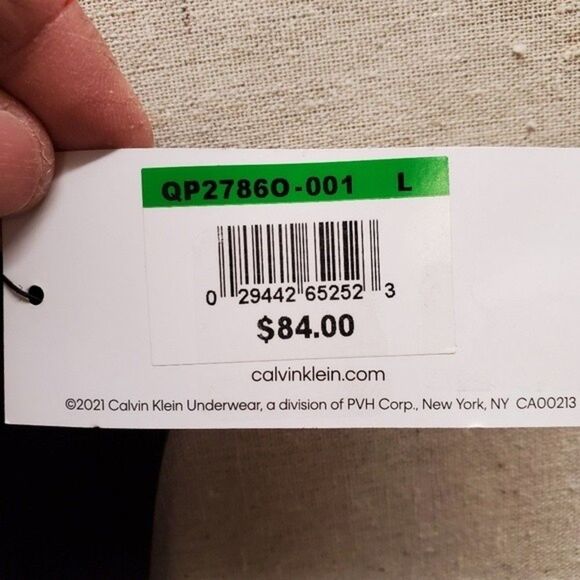 Calvin Klein ck Ladies Sleep Wear Button Black Tank in Large - Picture 4 of 4